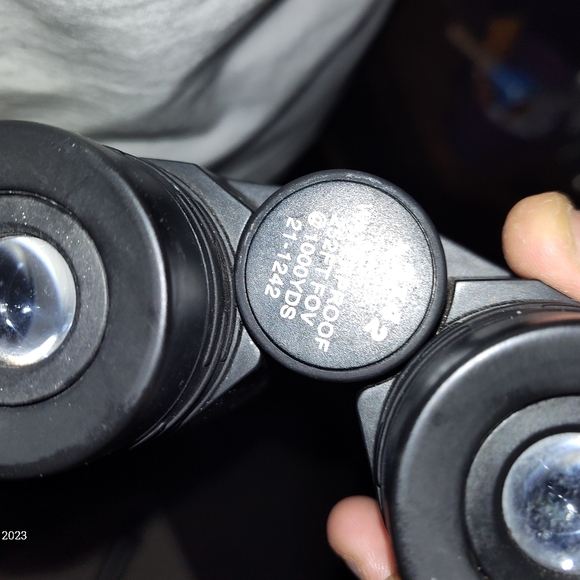 Bushnell binoculars - Picture 3 of 3